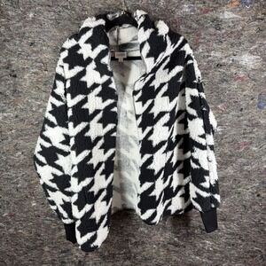 LuLaRoe Women's Teddy Bear Size Small Borg Style Jacket Black‎ White Houndstooth